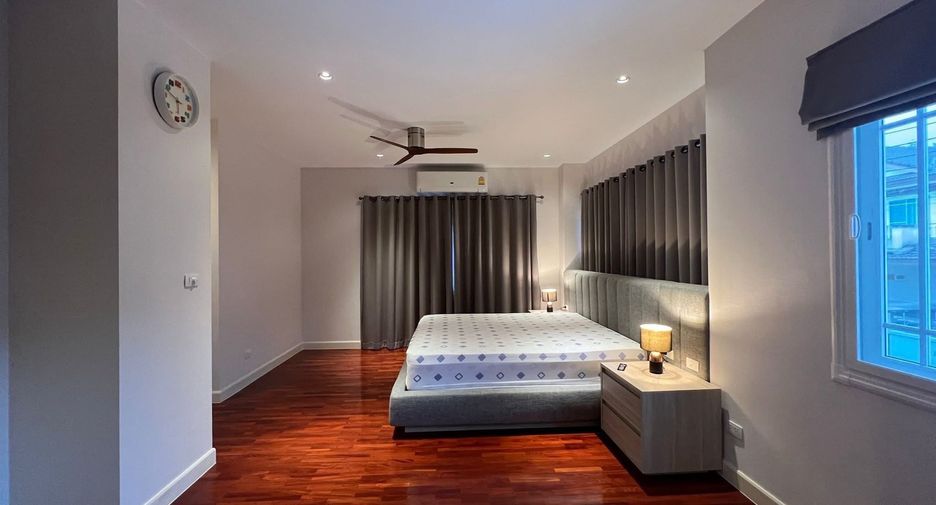 出租 4 卧室 独立屋 在 Phuket Town, 普吉