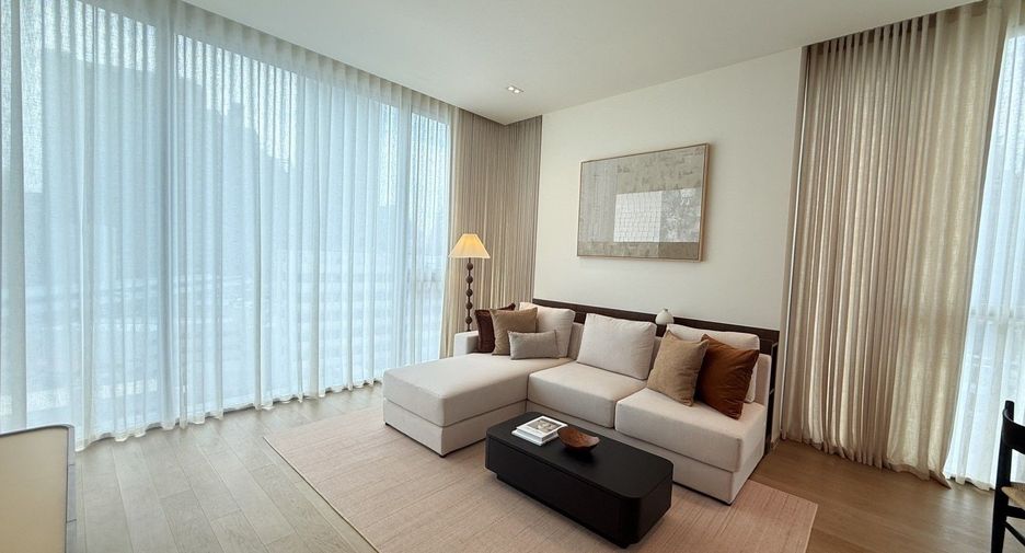 For rent 2 bedrooms condo in Khlong Toei, Bangkok