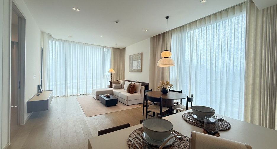 For rent 2 bedrooms condo in Khlong Toei, Bangkok