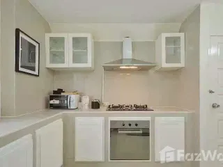 For rent 5 bedrooms house in Khlong Toei, Bangkok