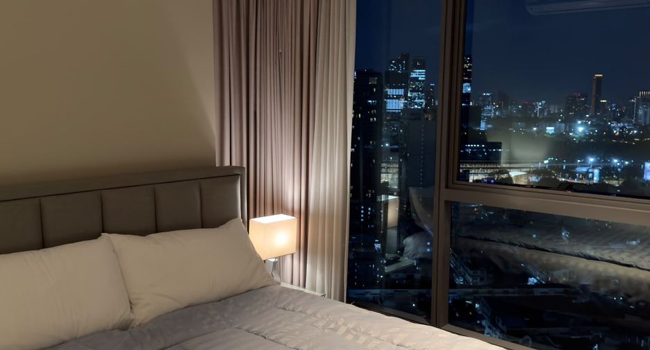 For sale 2 ベッドルーム condo in Khlong Toei, Bangkok