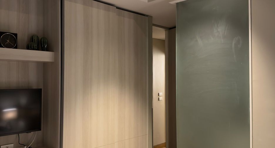 For sale 2 ベッドルーム condo in Khlong Toei, Bangkok