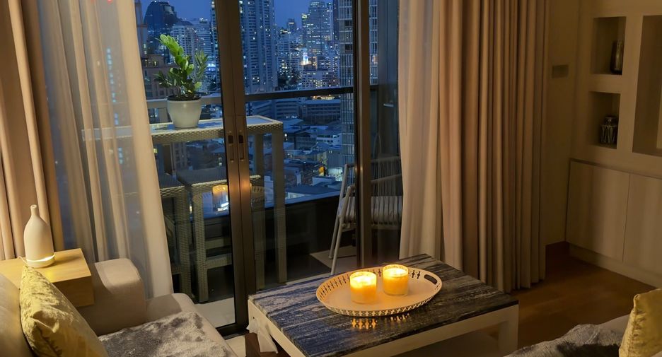 For sale 2 ベッドルーム condo in Khlong Toei, Bangkok