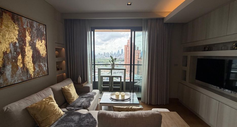 For sale 2 ベッドルーム condo in Khlong Toei, Bangkok