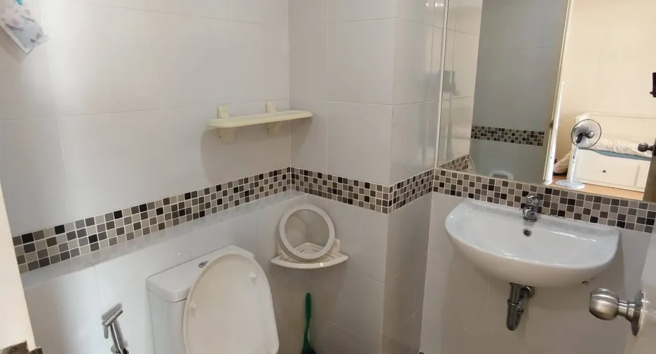 Condo en alquiler de 1 habitaciones en Phra Khanong, Bangkok