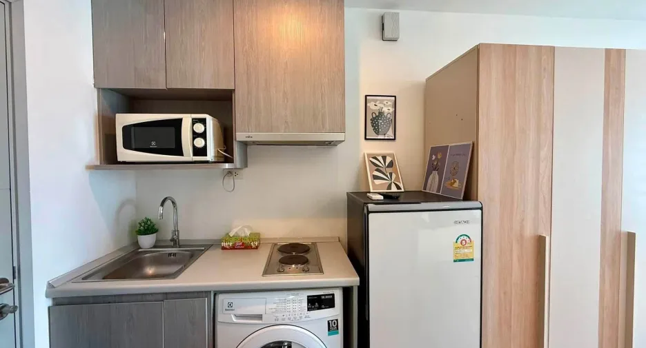 For rent studio condo in Thon Buri, Bangkok