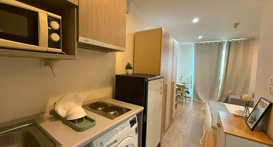 For rent studio condo in Thon Buri, Bangkok