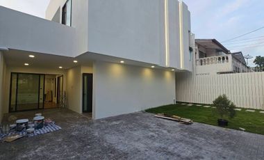 For sale 3 ベッドルーム house in Lat Phrao, Bangkok