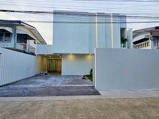For sale 3 bedrooms house in Lat Phrao, Bangkok