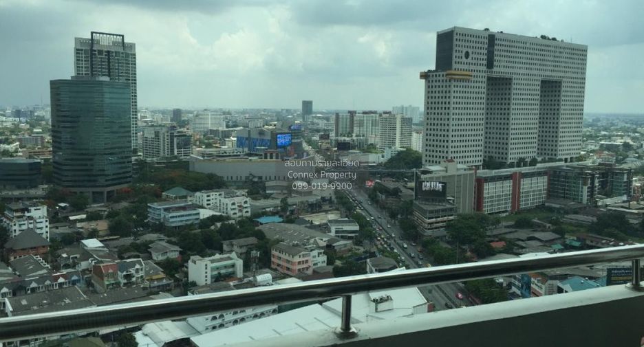 For rent 2 bedrooms condo in Chatuchak, Bangkok