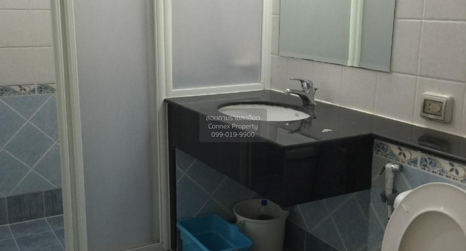For rent 2 bedrooms condo in Chatuchak, Bangkok