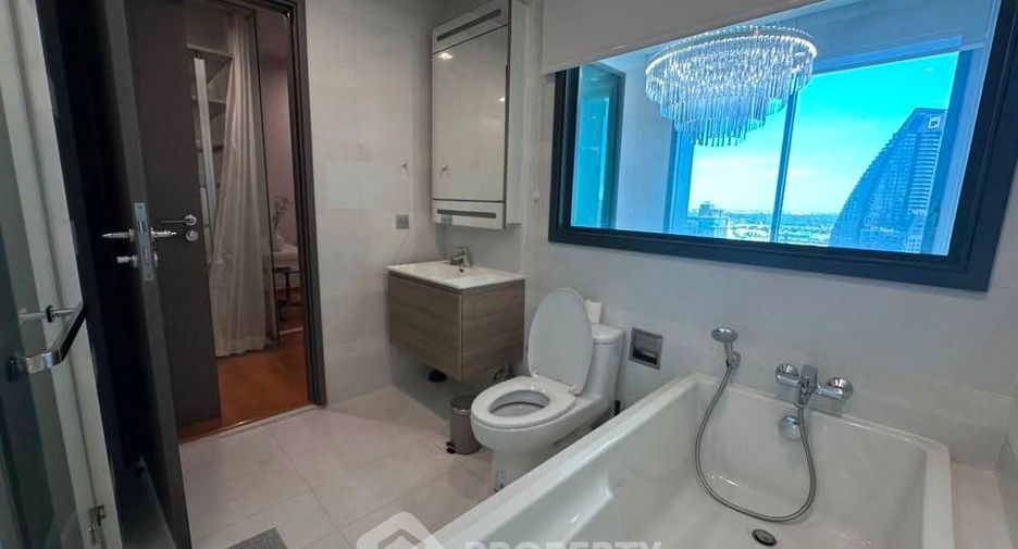 For sale 2 ベッドルーム condo in Khlong Toei, Bangkok