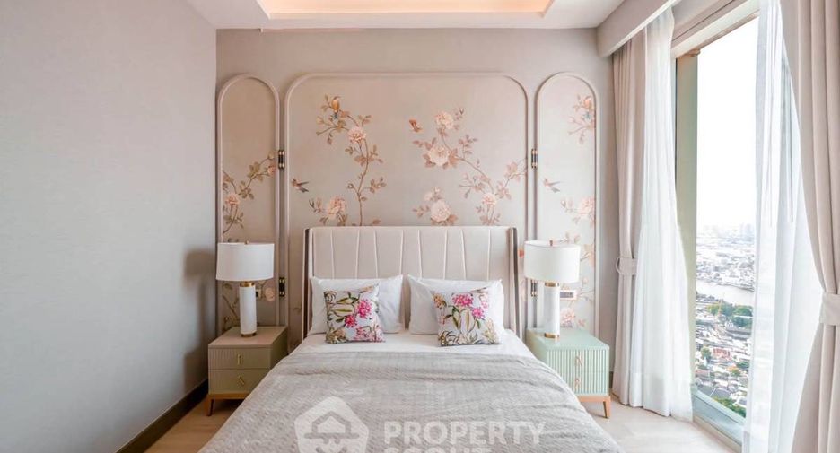 Condo en alquiler y en venta de 3 habitaciones en Khlong San, Bangkok