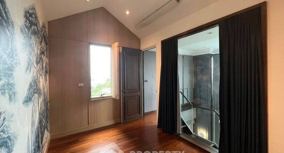À vendre 2 chambres condo à Khlong Toei, Bangkok