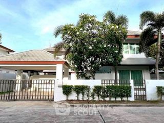 À vendre 4 chambres villa à Bang Lamung, Chonburi