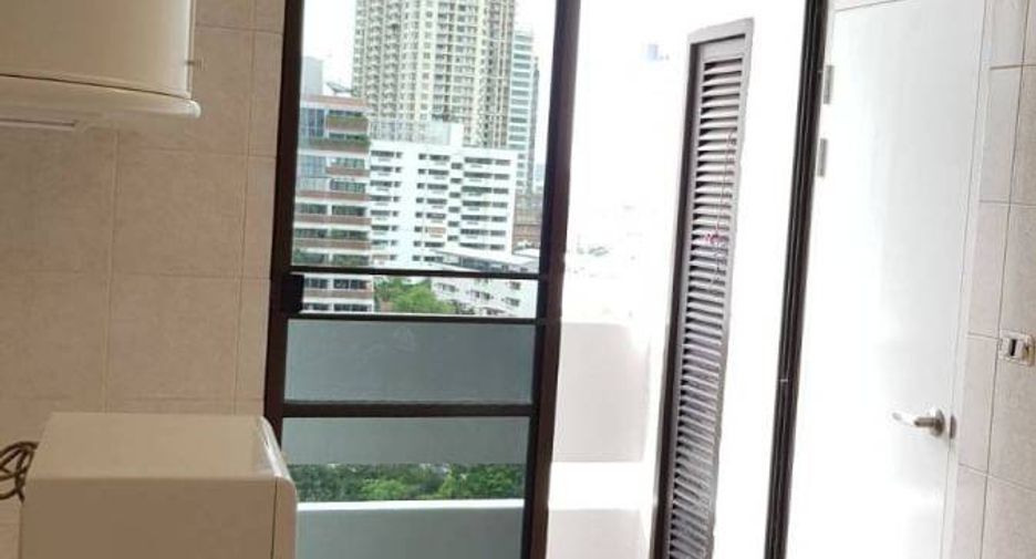 For rent 2 bedrooms apartment in Sathon, Bangkok
