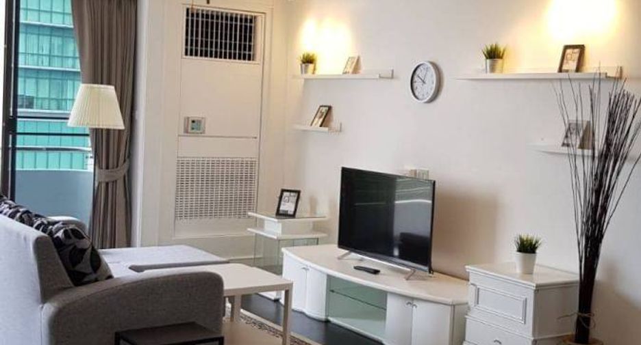 For rent 2 bedrooms apartment in Sathon, Bangkok