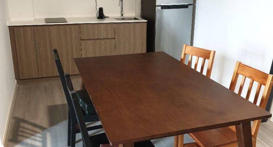 For sale 2 bedrooms condo in Bang Phlat, Bangkok