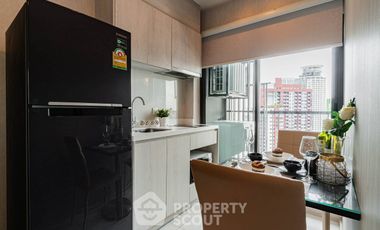 For sale 1 bed condo in Khlong Toei, Bangkok