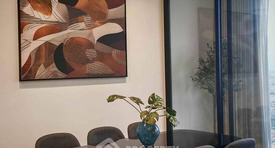 For rent 2 bedrooms condo in Khlong San, Bangkok
