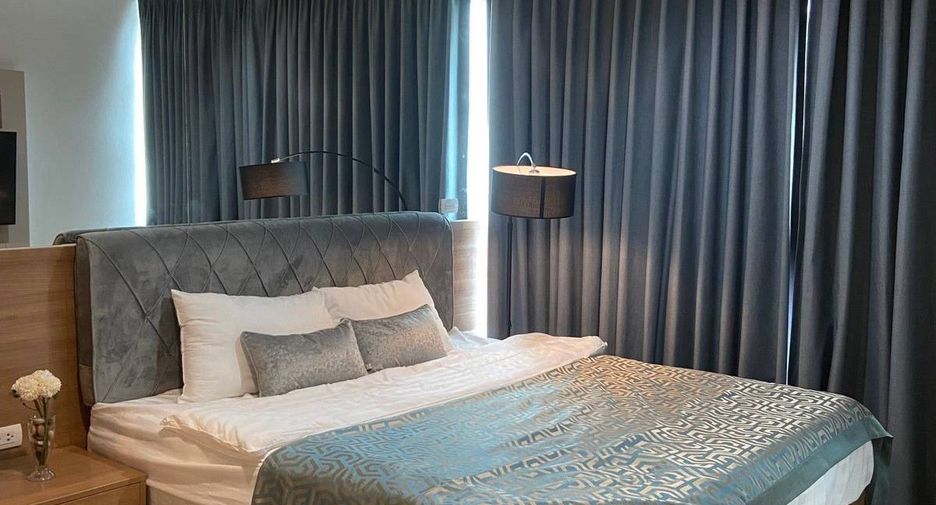 For rent 2 bedrooms condo in Sathon, Bangkok