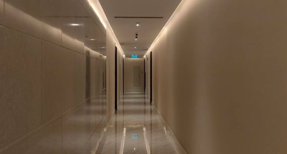 Condo en alquiler de 2 habitaciones en Khlong Toei, Bangkok