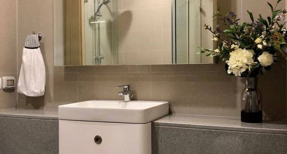 For rent 1 bed condo in Pathum Wan, Bangkok