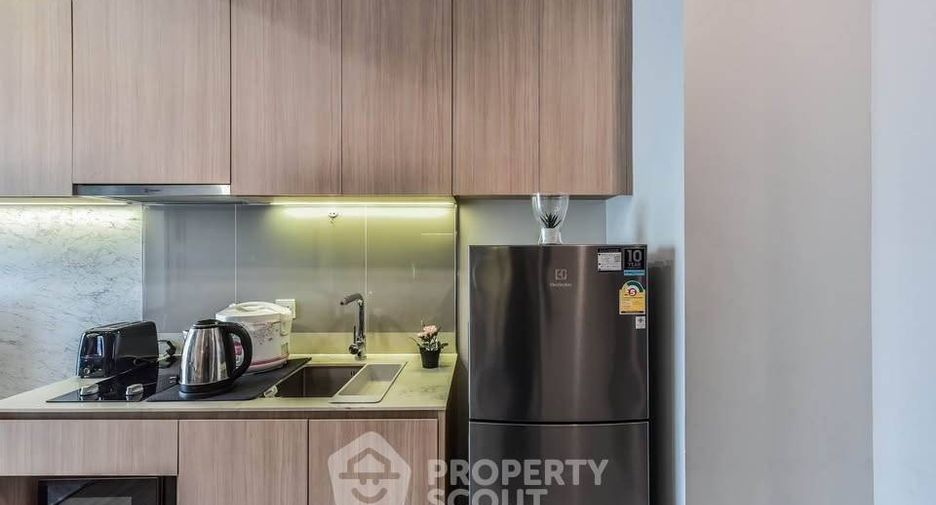 For rent 1 bed condo in Phaya Thai, Bangkok