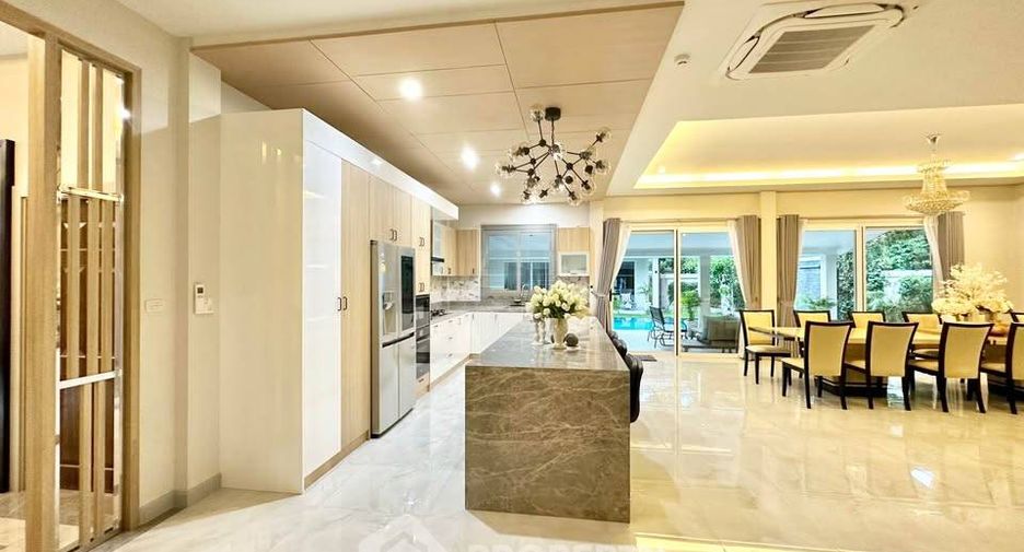 For rent 6 bedrooms house in Bang Lamung, Chonburi