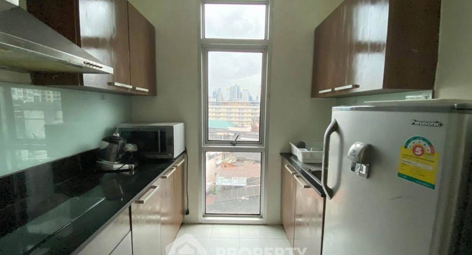For rent 2 bedrooms condo in Ratchathewi, Bangkok