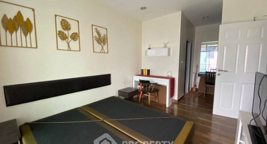 For rent 2 bedrooms condo in Ratchathewi, Bangkok