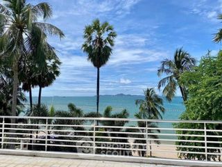 For rent 4 bedrooms villa in Bang Lamung, Chonburi