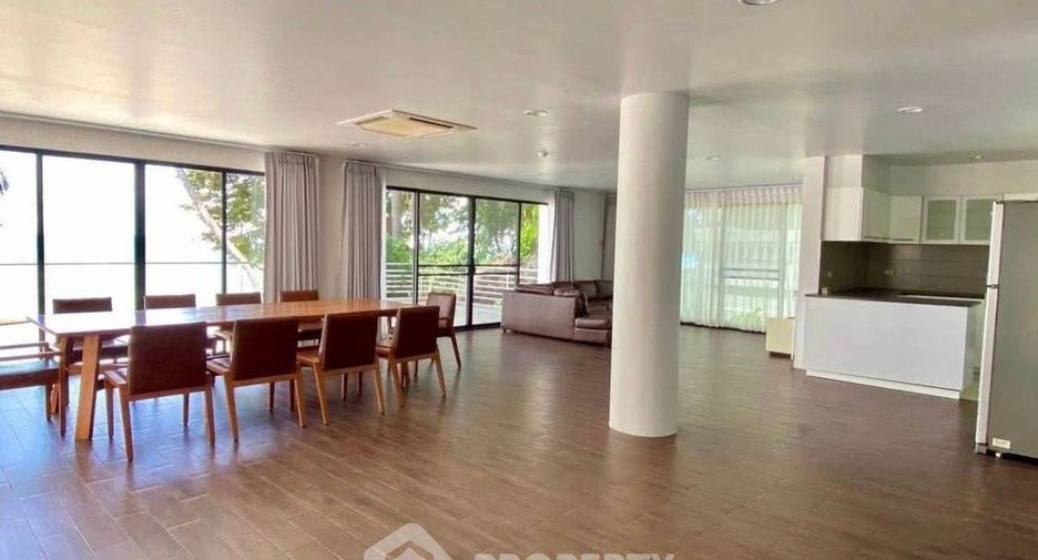 For rent 4 bedrooms villa in Bang Lamung, Chonburi