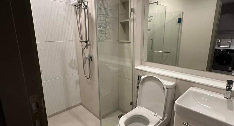 For rent 1 bed condo in Huai Khwang, Bangkok