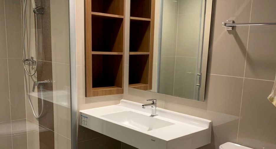 For rent 2 bedrooms condo in Phaya Thai, Bangkok