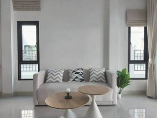 Casa adosada en alquiler de 3 habitaciones en Bang Lamung, Chonburi