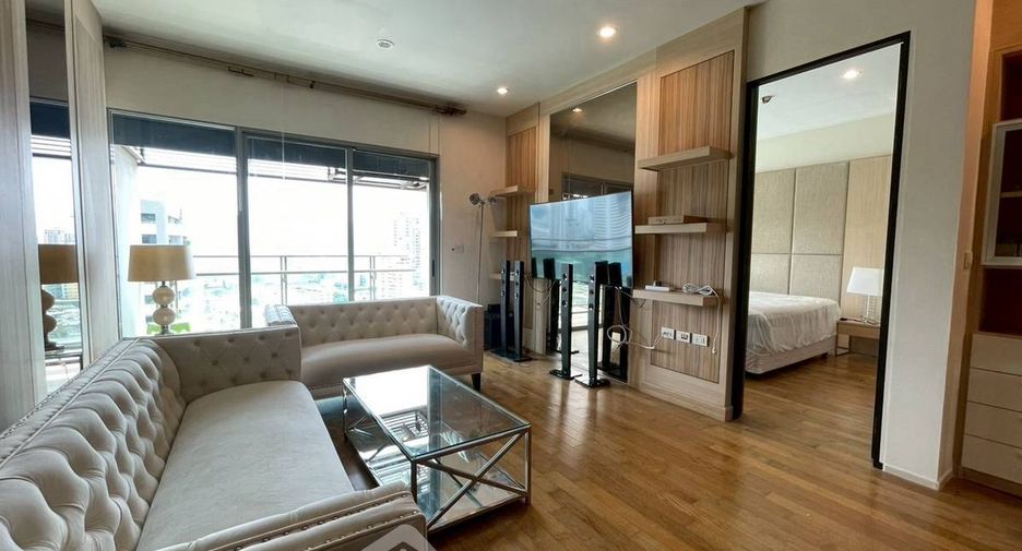For rent 2 bedrooms condo in Khlong Toei, Bangkok