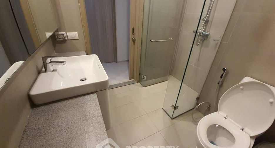 Wohnung zur Miete mit 2 Zimmer in Pathum Wan, Bangkok