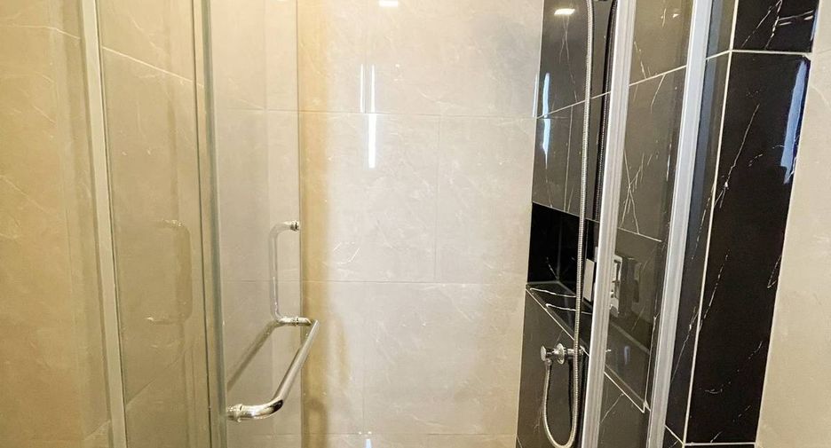 Wohnung zur Miete mit 1 Zimmer in Huai Khwang, Bangkok