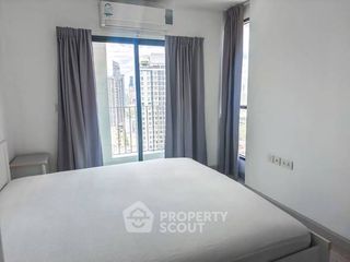 For rent 2 bedrooms condo in Huai Khwang, Bangkok