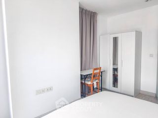 For rent 2 bedrooms condo in Huai Khwang, Bangkok