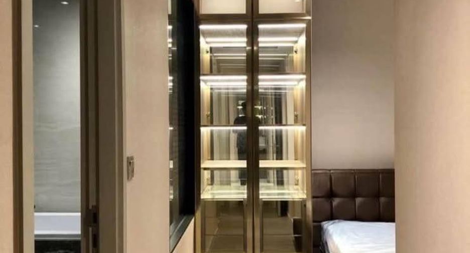 For rent 2 bedrooms condo in Bang Rak, Bangkok