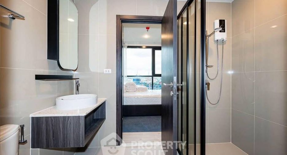 Condo en alquiler de 1 habitaciones en Huai Khwang, Bangkok