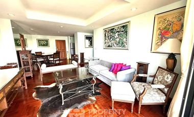For rent 2 bedrooms condo in Yan Nawa, Bangkok
