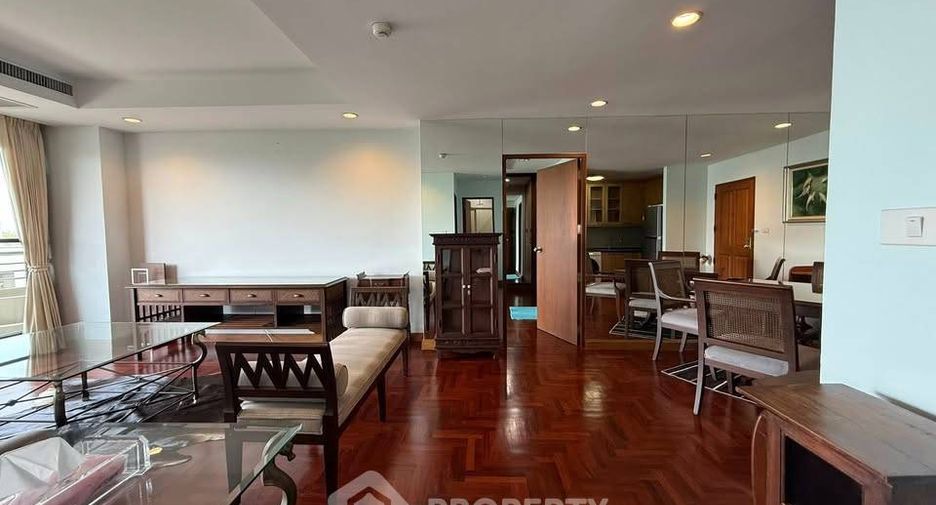 For rent 2 bedrooms condo in Yan Nawa, Bangkok