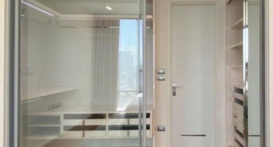 Condo en alquiler de 1 habitaciones en Sathon, Bangkok