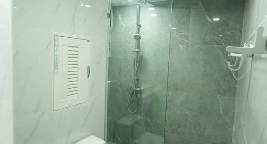 Condo en alquiler de 1 habitaciones en Watthana, Bangkok