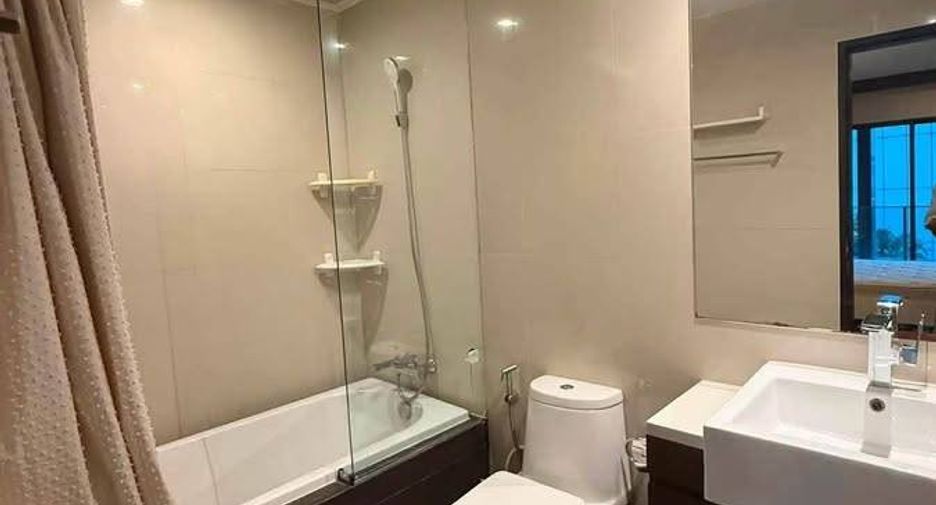 Condo en alquiler de 1 habitaciones en Khlong Toei, Bangkok