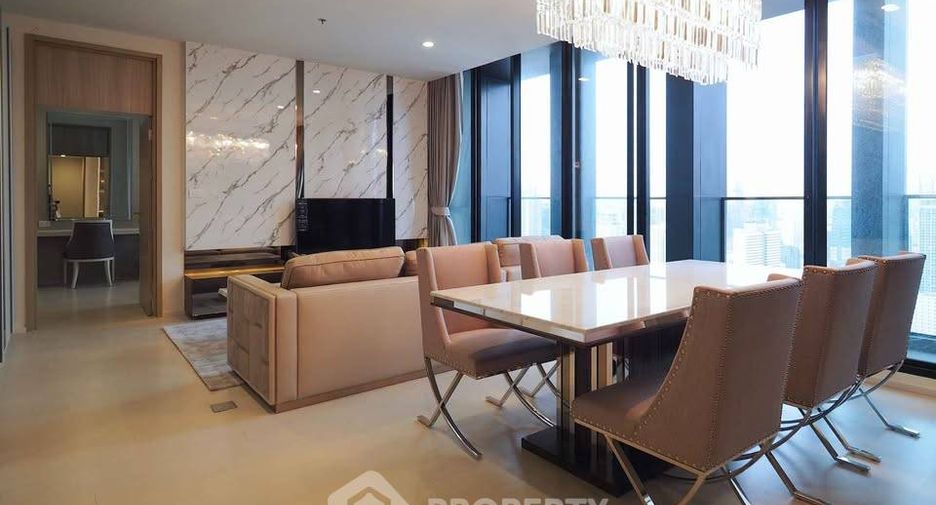 À louer 2 chambres condo à Pathum Wan, Bangkok
