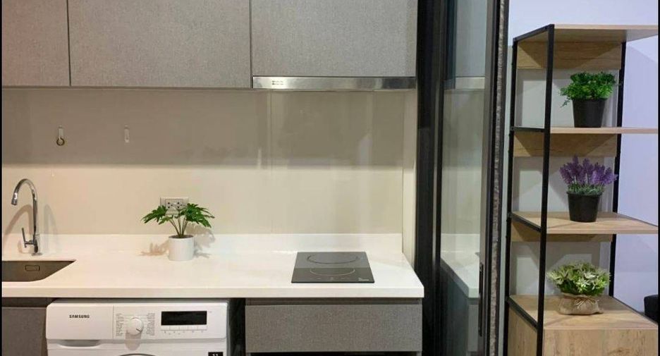 For rent 1 bed condo in Huai Khwang, Bangkok